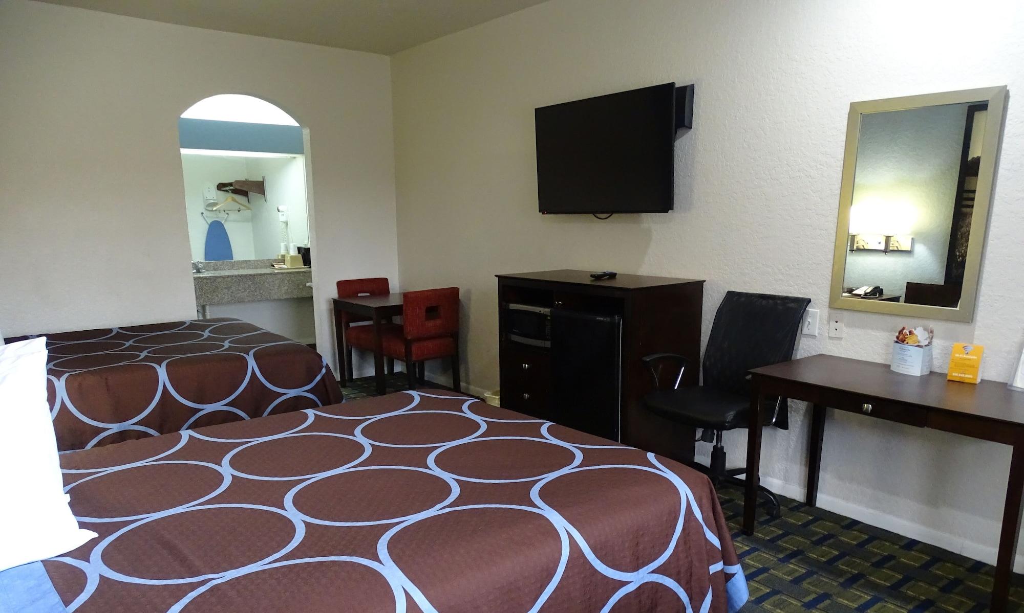 Super 8 By Wyndham Houston/Brookhollow Nw Экстерьер фото