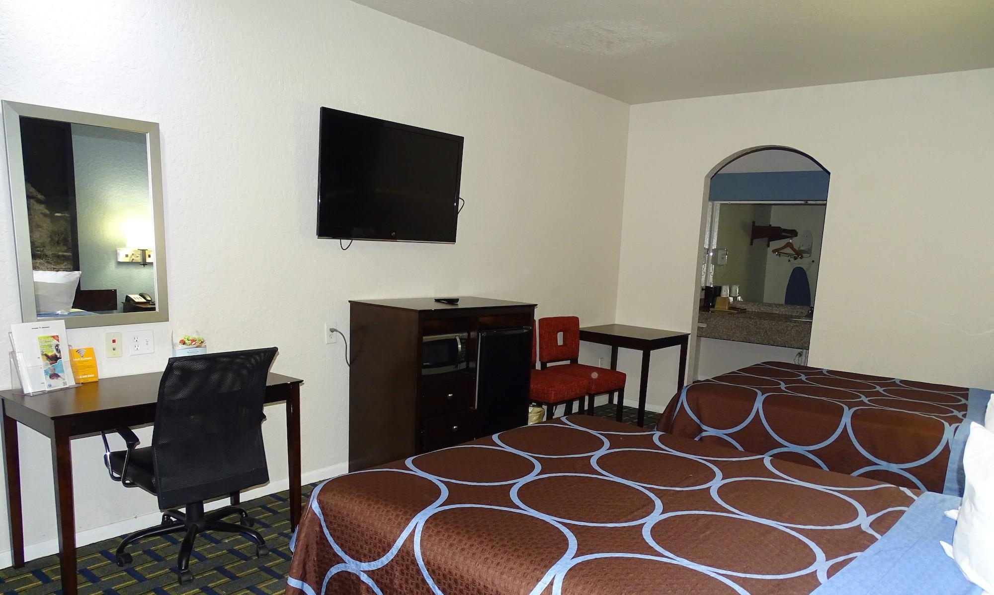 Super 8 By Wyndham Houston/Brookhollow Nw Экстерьер фото